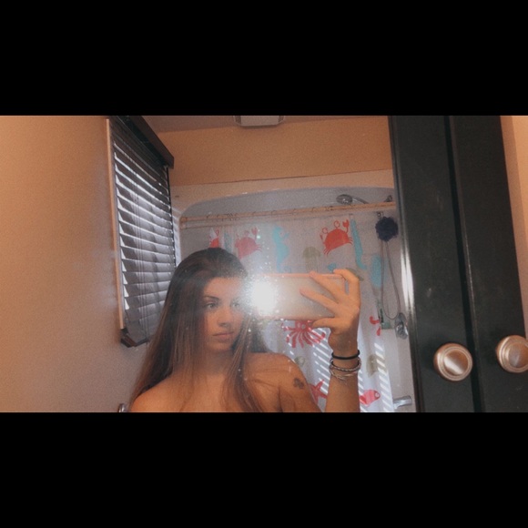 Meet your Posher, Maeve - Picture 1 of 1